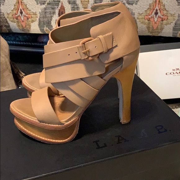 😍Gorgeous L.A.M.B Anika platform Heels Sandals - Picture 2 of 12